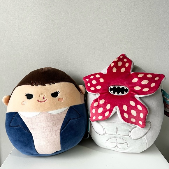 Stranger Things Squishmallows - Picture 1 of 10